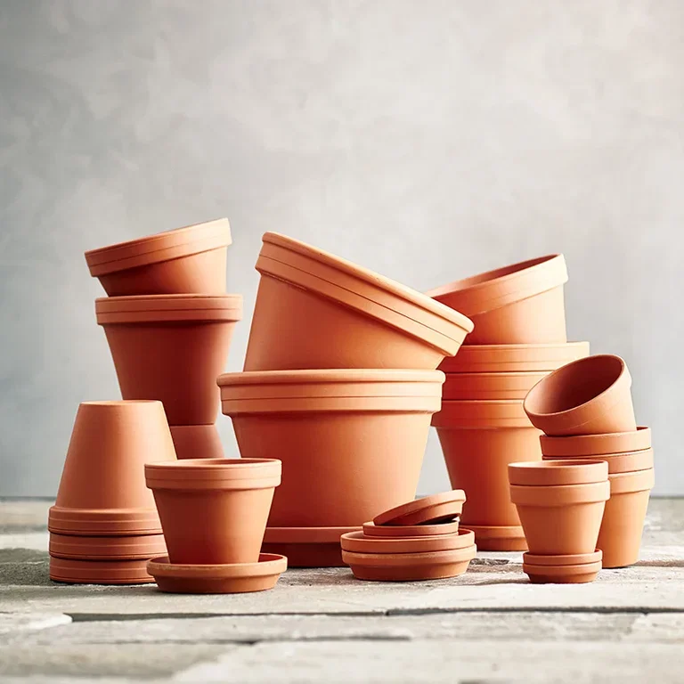 Plant pot D13 terracotta